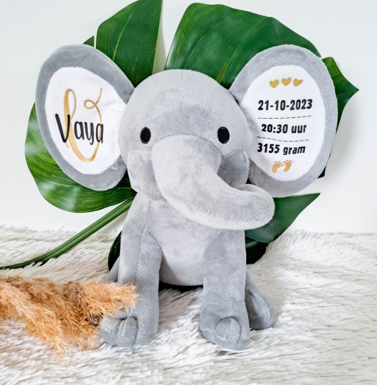 Grijze knuffel met naam jongen olifant baby