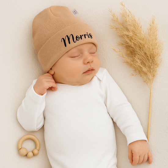 Babymutsje met naam bruin gifts by m kraamcadeau mutsje baby