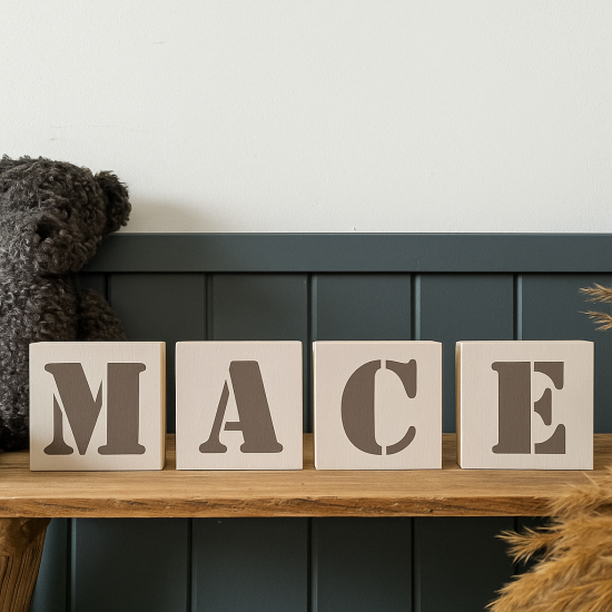 Naamblokken naam op hout babykamer kraamcadeau gifts by m tilburg