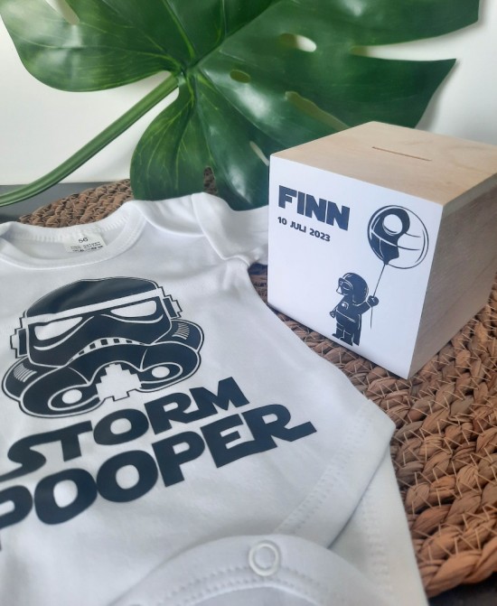 Romper houten spaarpot darth vader star wars kraamcadeau